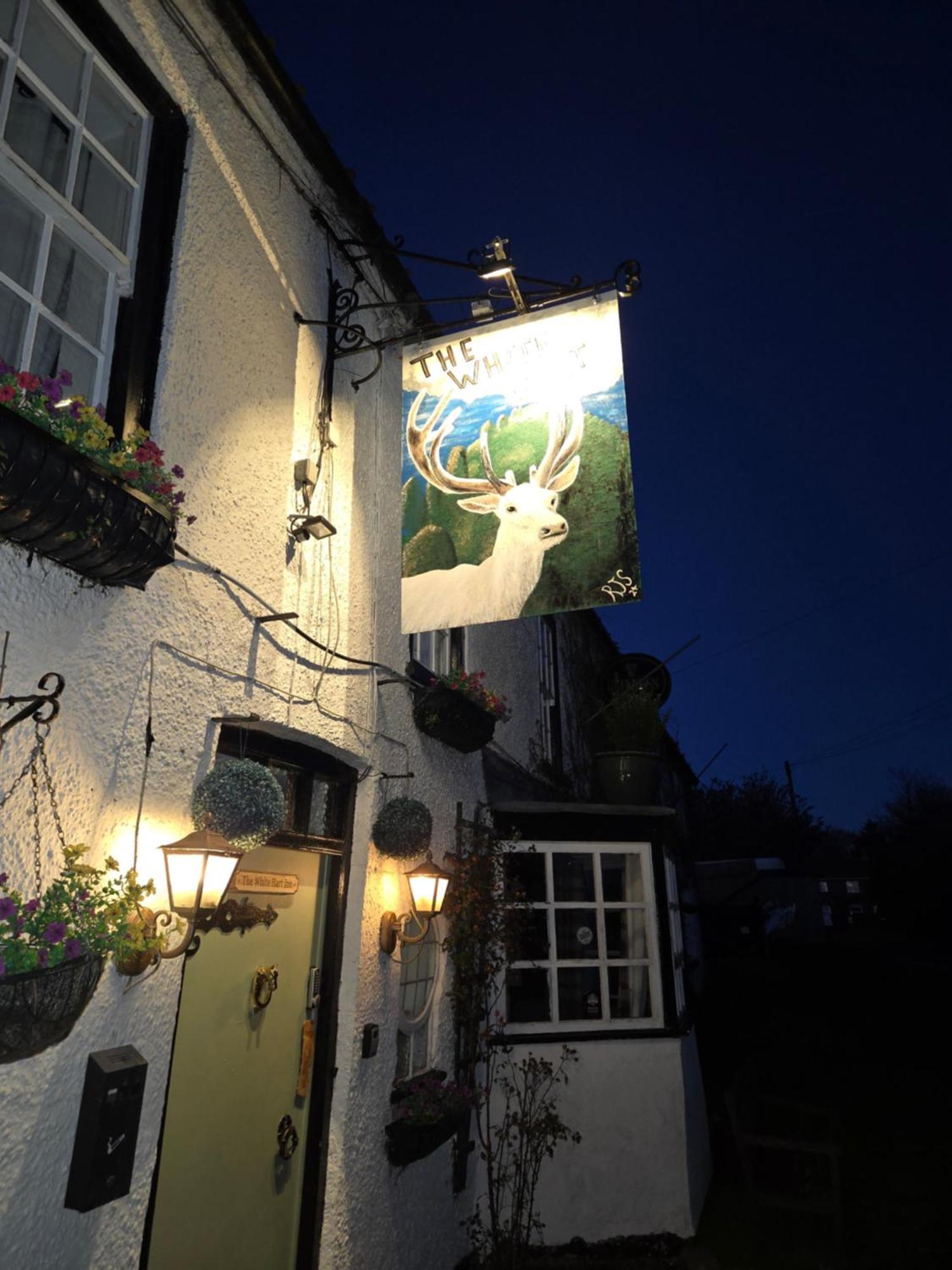 The White Hart Inn Tetford Экстерьер фото